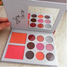 Палетка тіней і рум'ян Kylie Diary Pressed Powder Palette